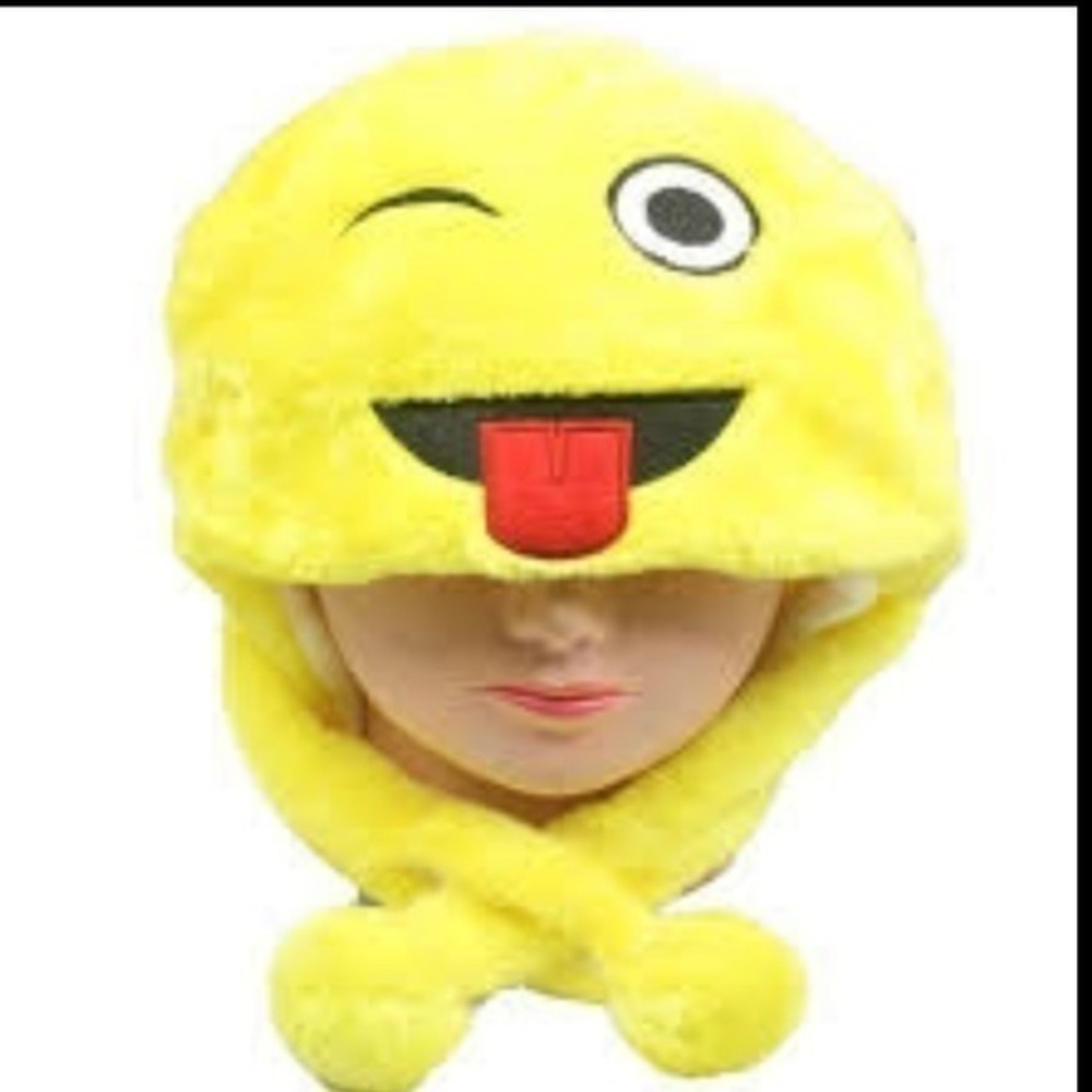 FUZZZY WUZZY Emoji “ME? SARCASTIC? NEVER!” Beanie winter hat one size fits most
